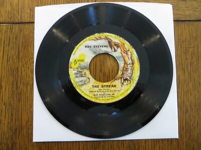 Ray Stevens – The Streak - 1974 - Barnaby Records B-600 7" Single VG+ - Image 1 of 2