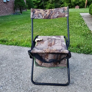 Realtree Edge faltbarer kompakter Stuhl mit Rückenlehne & Stauraum Jagd Angeln Camping - Bild 1 von 10