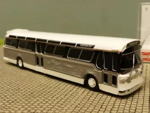 1/87 Busch Fishbowl weiß Amerikanischer Bus 44510 - Bild 1 von 2
