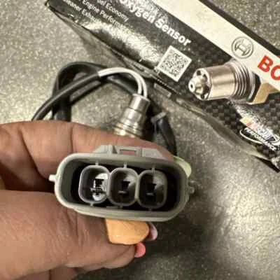 Bosch para equipo original real se adapta al sensor de oxígeno Nissan Máxima 2000 3,0 L-V6 13504 Foto 1 de 2