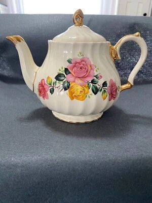 Sadler Vintage Pink Yellow Roses Tea Pot Swirl Design Gold Trim - Image 1 of 4