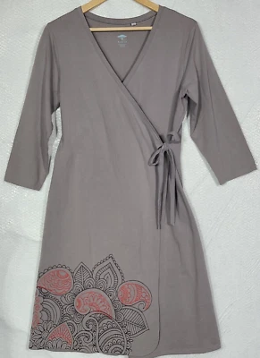 Bata envolvente de algodón orgánico de acacia para mujer gris medio bordada cachemira Foto 1 de 4