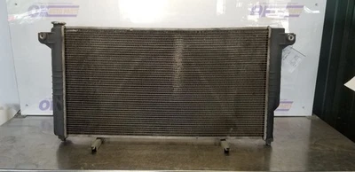 02 DODGE RAM 2500 8.0L AT RADIATOR ASSEMBLY Foto 1 de 4