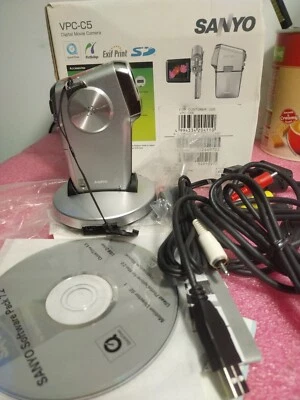 SANYO XACTI VPC-C5 DIGITAL CAMCORDER  CAMERA BOXED  - Image 1 of 4