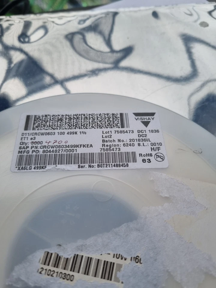 VISHAY DALE CRCW0603499KFKEA RES SMD 4700/PK (R5S5.4B2) Foto 1 de 1