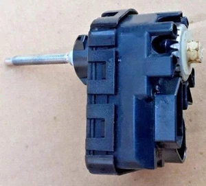 TOYOTA RAV4 SCHEINWERFER ZIELSTUFENVERSTELLUNG MOTOR 2013-2015 - Bild 1 von 3