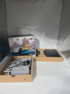 Console Nintendo Wii U Nera Super Mario 3D World Deluxe Set CIB [Testata] - Foto 1 di 19