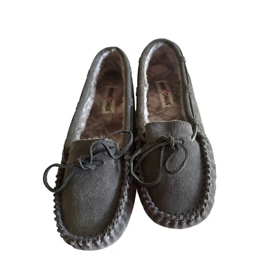 Minnetonka Women's Suede Moccasin Slippers Size 10 Faux Fur Lining Gray - Image 1 of 4