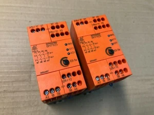 Safemaster BH7925.96/102 safety relay 0.5-5s timer D-78120 E Dold Sohne KG dc24v - Picture 1 of 4