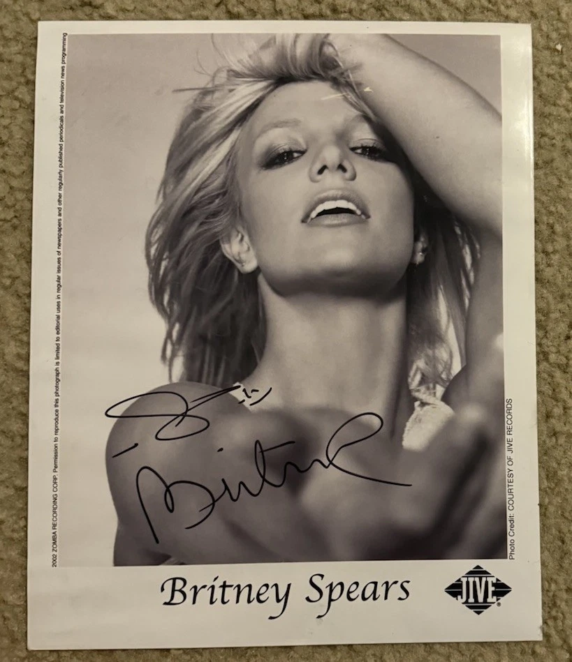 Preços baixos em Fotos de Britney Spears, Assinado | eBay
