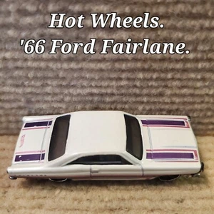 Hot Wheels. Ford Fairlane '66. lose. - Bild 1 von 9