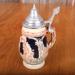Vintage West Germany Stein Kids Kissing Bier Deckel Vintage - Bild 1 von 7