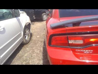 Used Left Tail Light Assembly fits: 2013 Dodge Charger quarter panel mounted Lef - Image 1 of 4