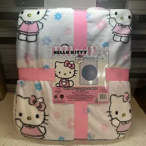 New Hello Kitty Pink Spring Daisy 60 x 90 Plush Twin Super Soft Blanket - Picture 1 of 12