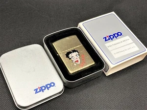 Auténtico encendedor de latón cepillado ZIPPO 1994 edición limitada BETTY BOOP con estuche de lata - Imagen 1 de 7
