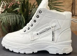 White Evolution Womens Cozy Hiker Boot Smooth Size 45 US 11. Triple White NEW - Picture 1 of 7