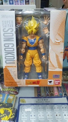 SON GOKU SUPER SAIYAN  DRAGON BALL Z SUPER S.H. SH FIGUARTS BANDAI 2010 NEW - Immagine 1 di 2