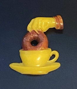 Vtg 1950s Dunkin Donuts Advertising Pin Celluloid - Picture 1 of 2