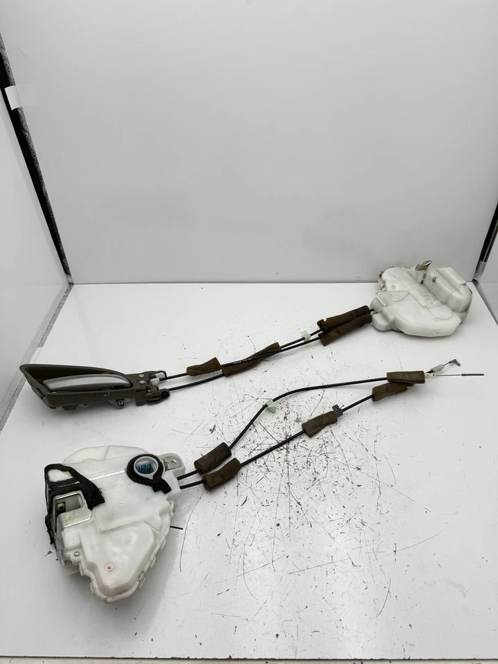 2008-2012 Honda Accord Front Right And Left Door Handle With Door Latch 611558 — 第 1/4 张图片