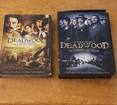 Deadwood seasons 1 and season 3 complete Foto 1 de 4
