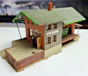 Güterbahnhof Zindelstein H0- 1:87 Faller 154/B Lagerhaus - Bild 1 von 12