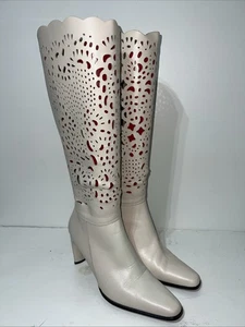 Bellini Celine 01 Glazed Buffalo Leather Laser Cut Fashion Boots Women's SZ 7M - Picture 1 of 22