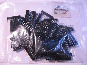 Widerstandsnetzwerk 5,6K 5600 Ohm 5K6 8 PIN 5% Yageo RNL8B562J Stck 100  - Bild 1 von 1