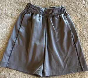 Pantalones cortos deportivos grises Cat & Jack para niños bolsillos XS 4-5 - Imagen 1 de 6