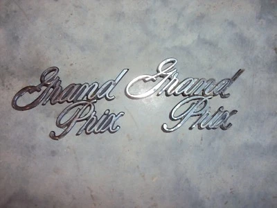 1971-1972 PONTIAC GRAND PRIX PAINEL DE VELA EMBLEMAS 71 72 - Imagem 1 de 2