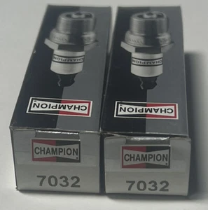 Set of 2 Champion Double Platinum Power Spark Plugs (7032) - Foto 1 di 2