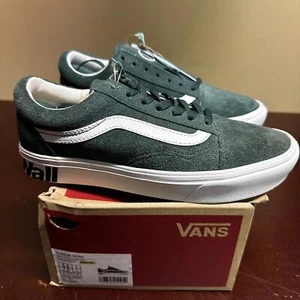 Men's Vans Shoes 5.5 Green Suede Skate Sneakers Lace Up Deluxe Comfort New - Picture 1 of 6