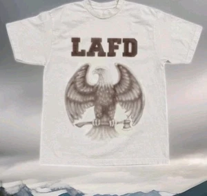 Neu Cactus Jack LAFD 2-seitiges Grafik Kurzarm T-Shirt weiß Größe Medium  - Bild 1 von 6