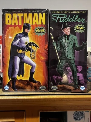 MOEBIUS #950 BATMAN TV SERIES ADAM WEST BATMAN & Riddler  1/8 SCALE Lot Of 2 New - Image 1 of 4