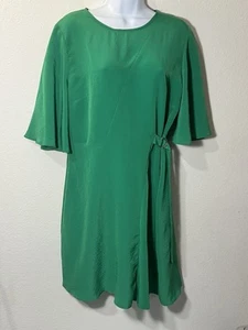 TOPSHOP Green dress Size 10 Mini Dress - Super Cute and flattering! - Picture 1 of 9