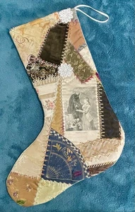 STUNNING ANTIQUE VINTAGE CRAZY QUILT CHRISTMAS STOCKING! CUTTER QUILT 25-12 - Picture 1 of 4