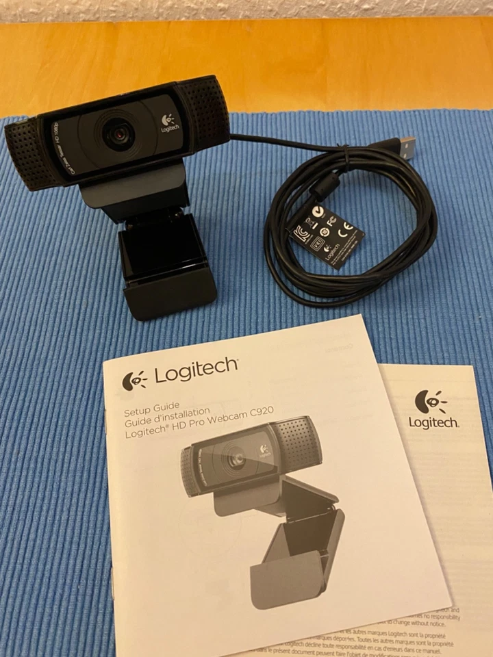 Logitech Webcam C920 Pro HD 960, schwarz, USB-A, mit Mikrofon, Full-HD (1080p) - Bild 1 von 4