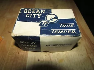 VINTAGE OCEAN CITY TRUE TEMPER FISHING BAITCASTING REEL NO.1581 BOX ONLY - Picture 1 of 3