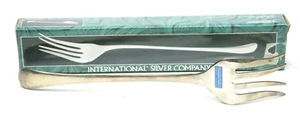 International Silver Company. Versilberte Fisch Serviergabel 11,5" lang. Unbenutzt. - Bild 1 von 1