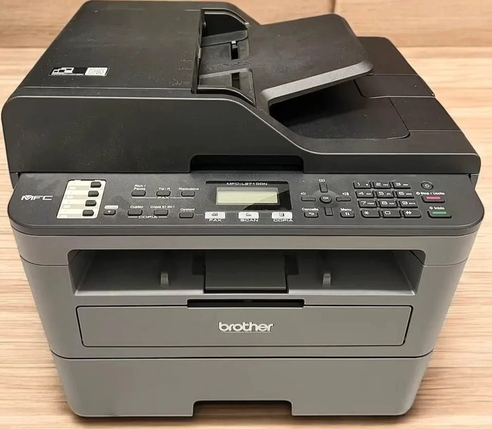 Brother MFC-L2710DN Multifunzione Laser Stampante - Nero - Immagine 1 di 4
