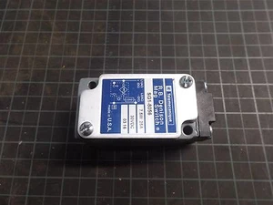 DENISON SG1-8056 ENDSCHALTER, SG18056, 7,5W 0,25A, 0316, TELEMECANIQUE - Bild 1 von 8