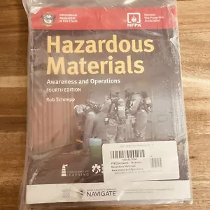 Hazardous Materials: Awareness and Operations 4th Edition Rob Schnapp NFPA - Foto 1 di 2