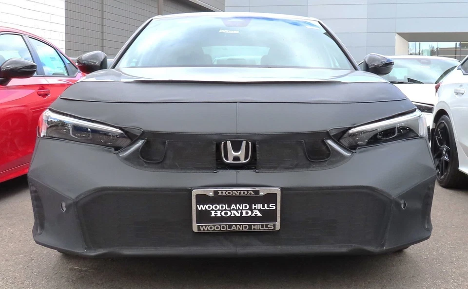 Sujetador con cubierta de máscara frontal Lebra para Honda Civic 25 2025 con matrícula Foto 1 de 1