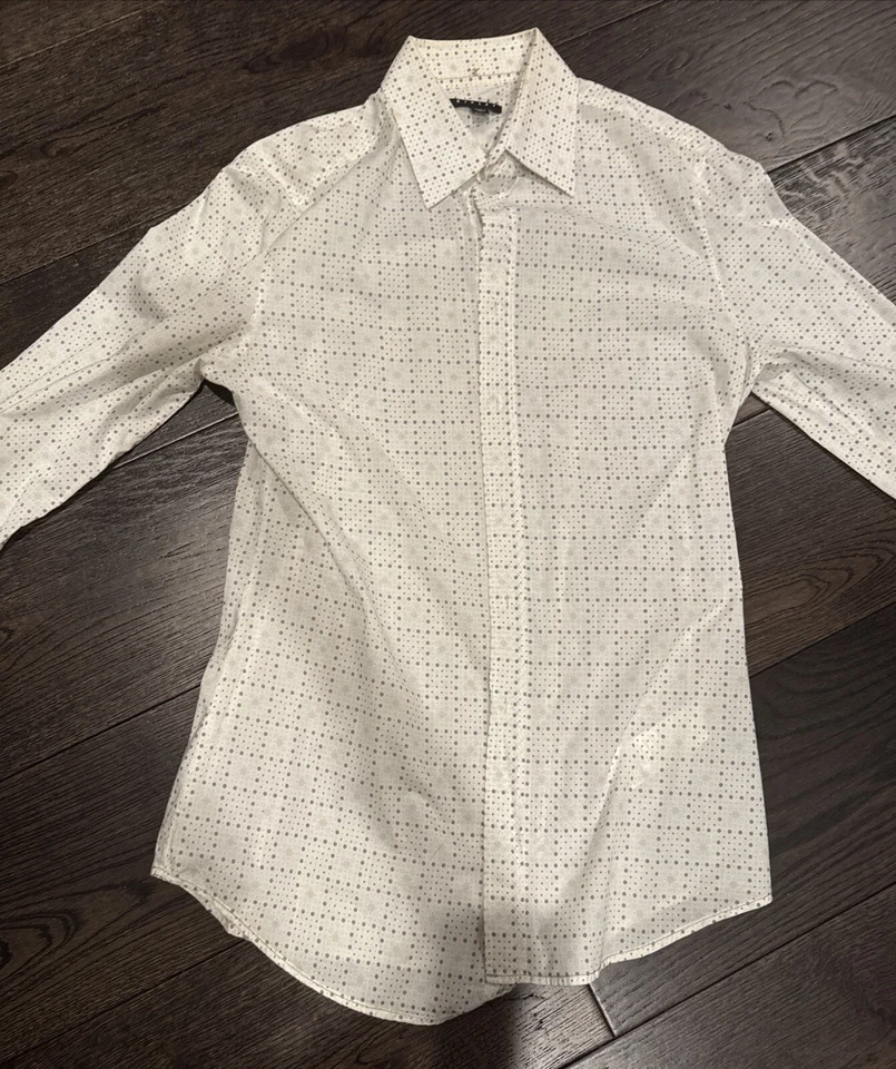 Sisley con botones para hombre  Foto 1 de 2