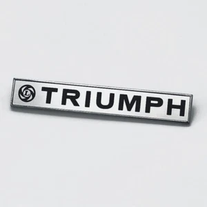 TRIUMPH DOLOMITE 1500 LEYLAND BOOT BADGE (EMBLEMA TRASERO LEYLAND) REF.ZKC3052 - Imagen 1 de 1