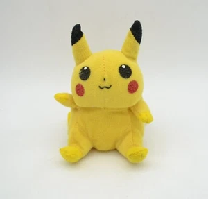 Vintage Nintendo Game Freak 1996 / 1998 Pikachu Stuffed Animal Plush Toy 6" - Picture 1 of 8