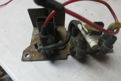 solenoids with bracket EGR Ford OEM 4.9 300 88 e250 f150 bronco EFI e150 f250  - Image 1 of 4