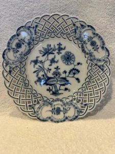 Piatto reticolo modello cipolla blu Meissen vintage 1800 spade incrociate - Foto 1 di 3