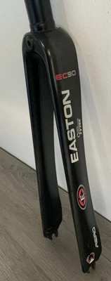 EASTON EC90 FORCELLA SENZA FILETTATURA 700C 1 1/8 POLLICE FULL CARBON 370 GRAMMI 260 MM STERZO - Immagine 1 di 4