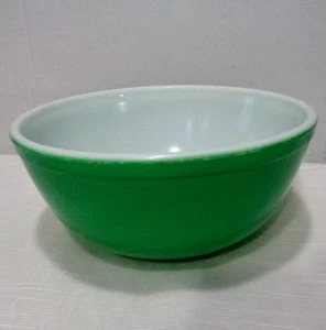 Vintage 1950's Pyrex Primary Colors Model 403 Green 2 1/2 Quart Mixing Bowl EUC - Picture 1 of 7