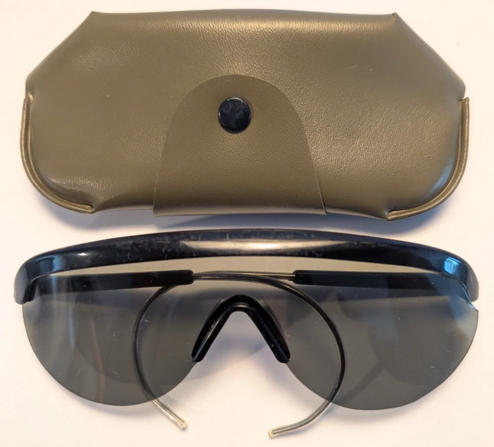 Óculos de sol vintage American Optical Company AO óculos piloto 1972 ENVIO GRÁTIS - Imagem 1 de 4